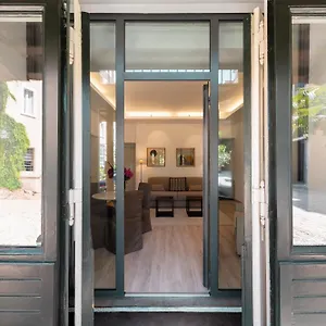 Apartment Margutta Mews, Rome